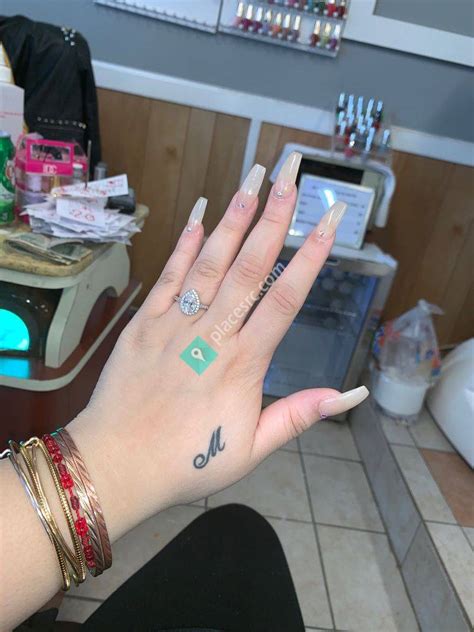 The Art of Magic Nails: An Interview with a Bridgeport Nail Artist